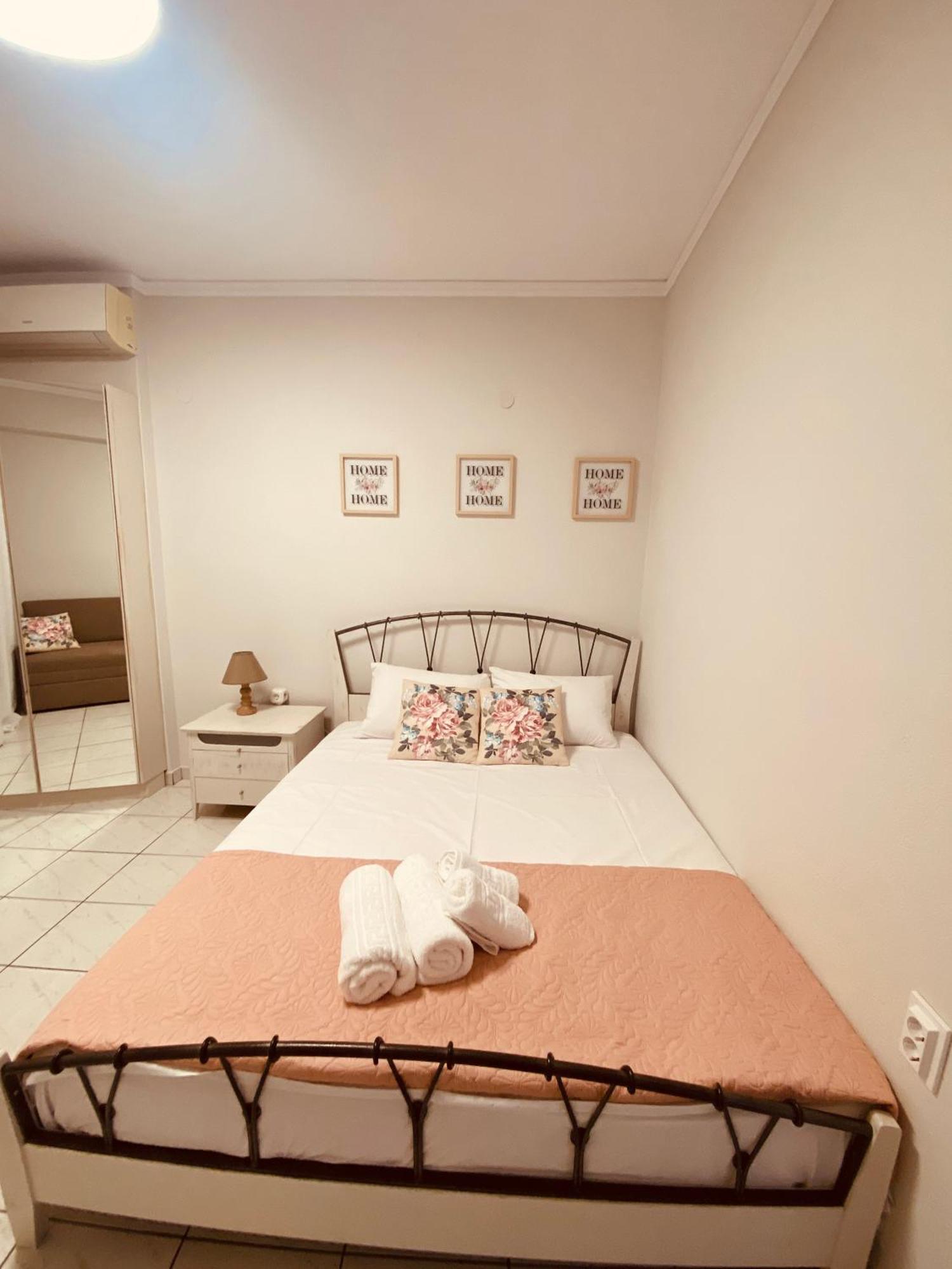 Peramore Apartment Néa Péramos Bagian luar foto
