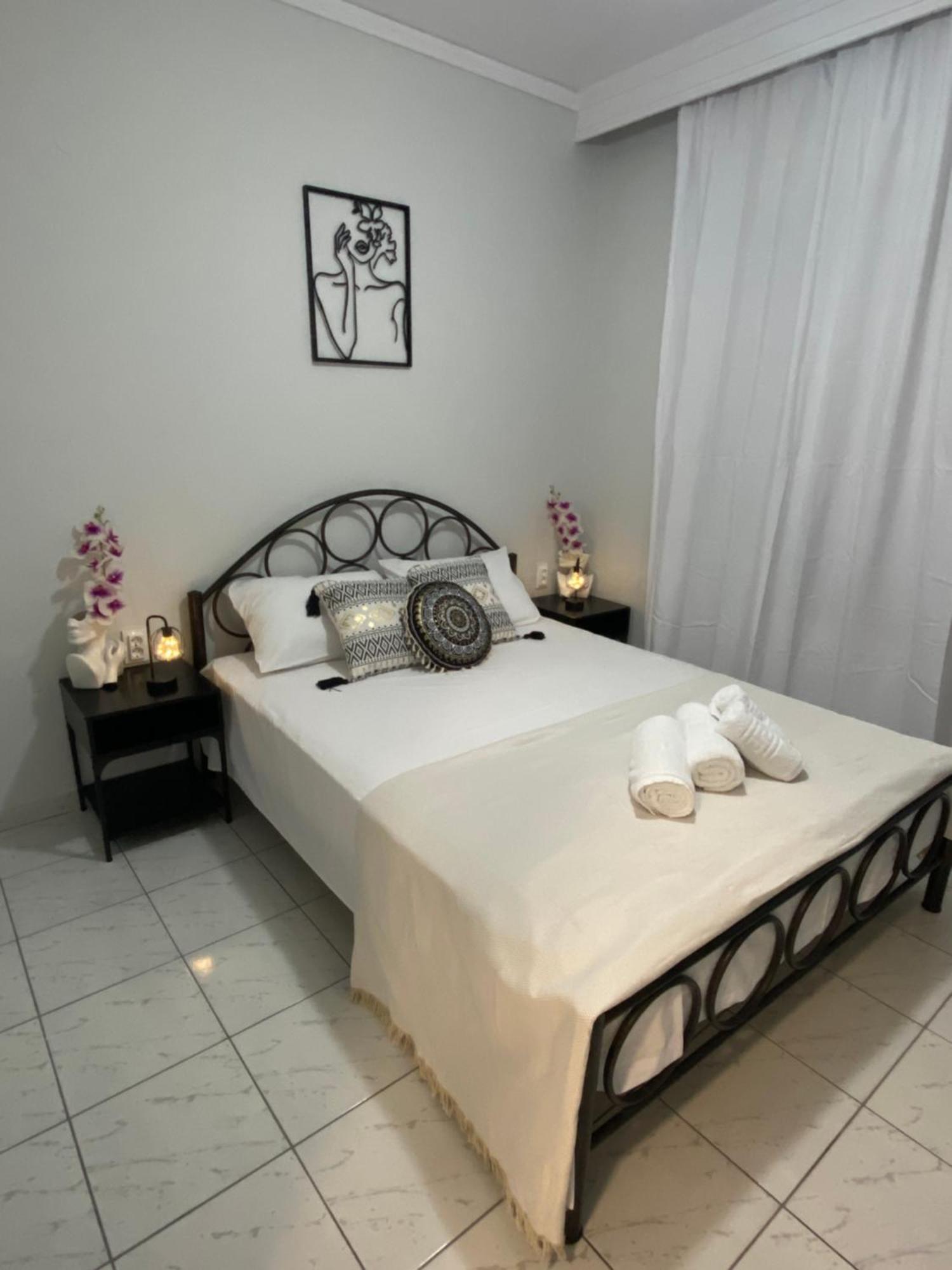 Peramore Apartment Néa Péramos Bagian luar foto