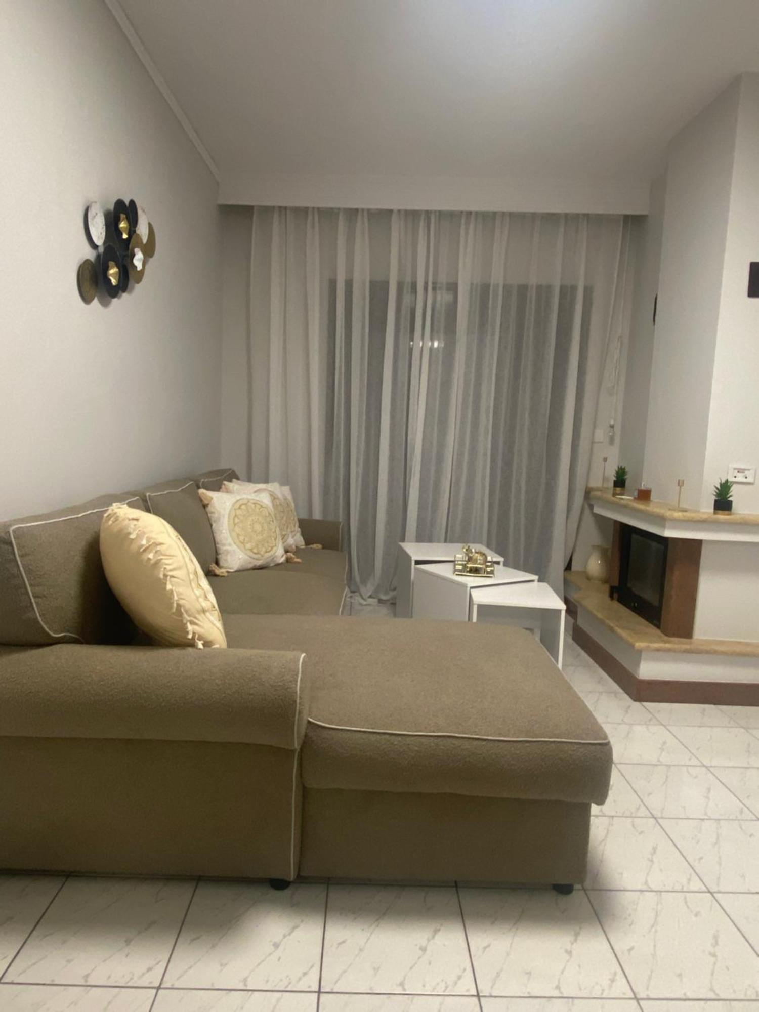 Peramore Apartment Néa Péramos Bagian luar foto